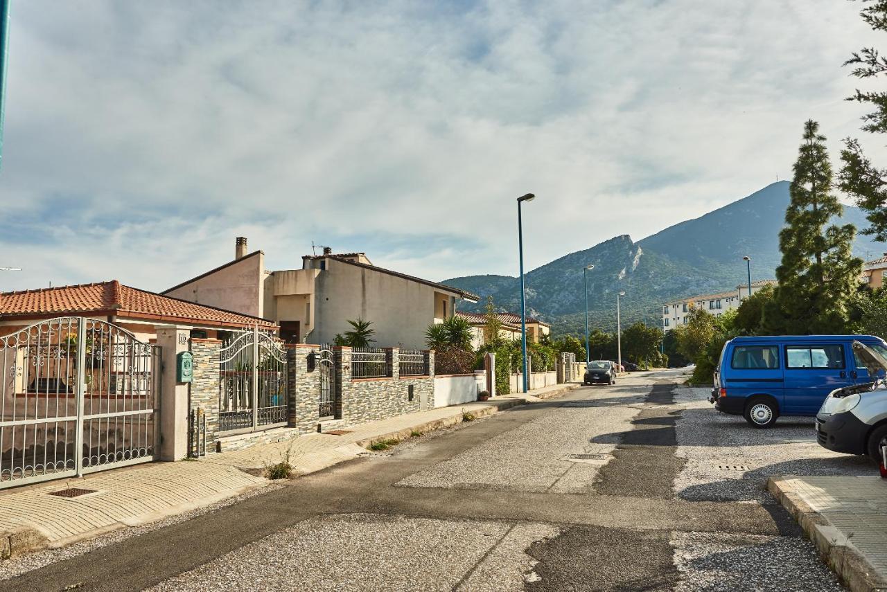 Villetta Vista Mare Cala Gonone Exteriör bild